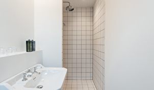 BATHROOM - THE HUNFELD